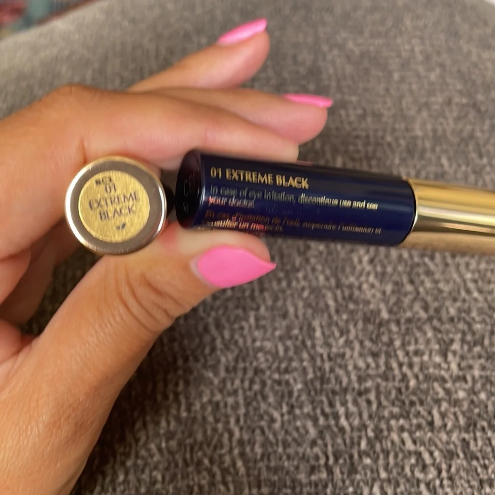 🆕 2 Estée Lauder Sumptuous Extreme Mascara - Full size & Travel size